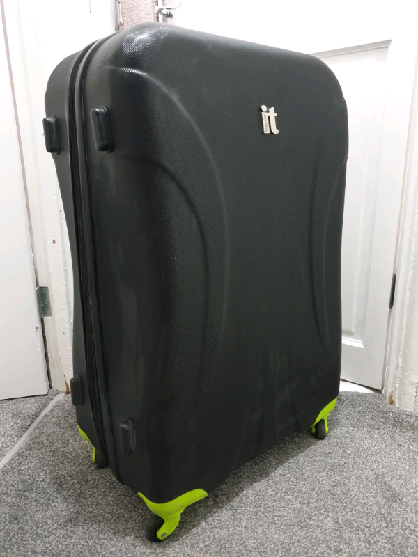 hard case large suitcase